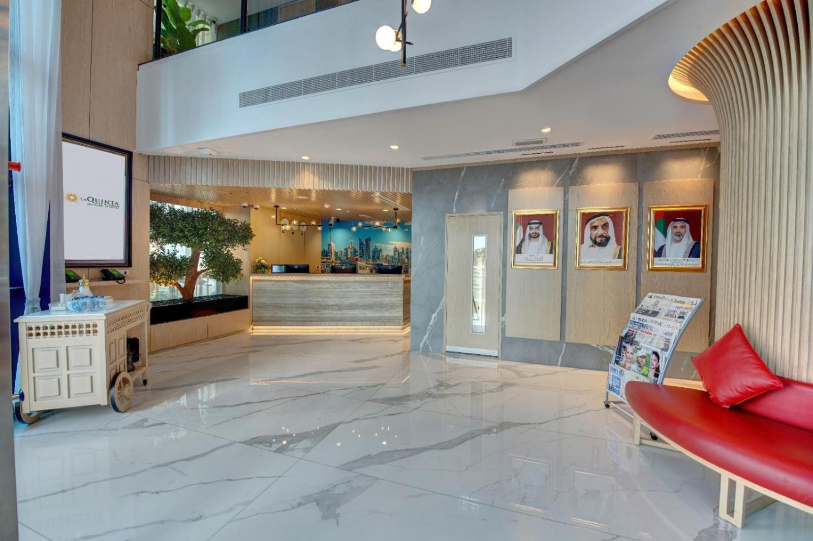 La Quinta By Wyndham Abu Dhabi Al Wahda Hotel Exterior foto
